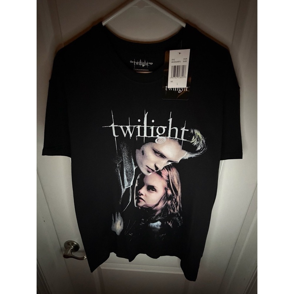The Twilight Saga Big Graphic Movie Promo T-Shirt Sz Mens Large Brand New